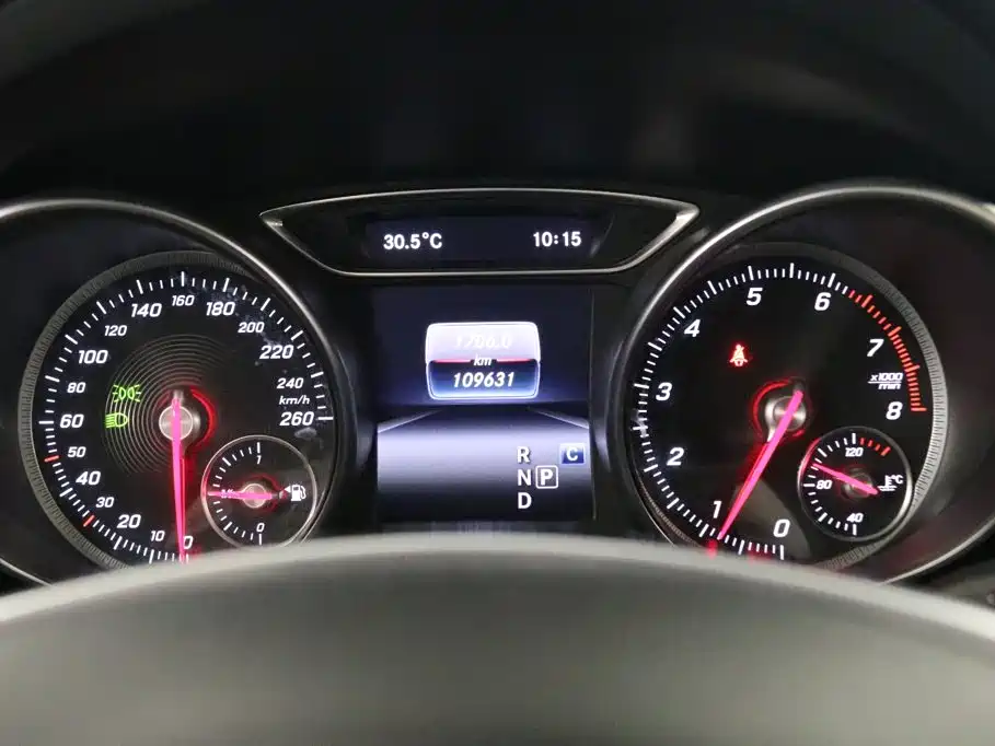 Mercedes-Benz GLA — миниатюра 7