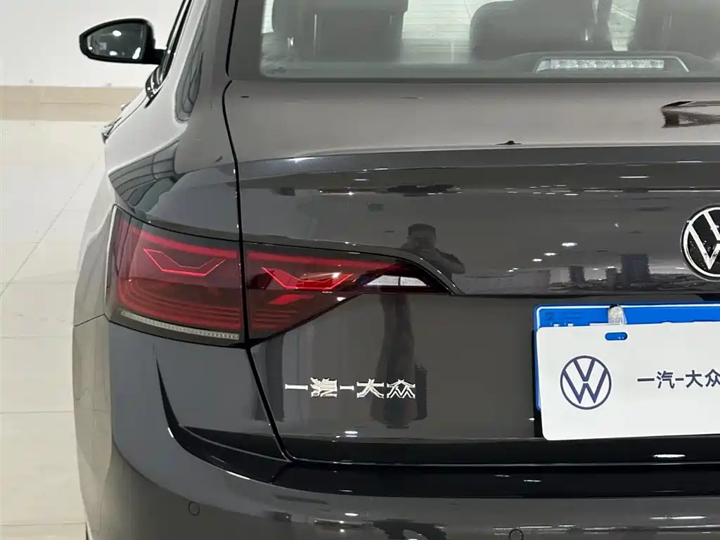 Volkswagen Sagitar — миниатюра 15