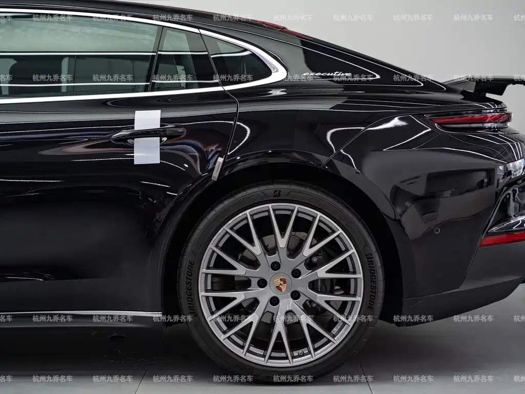 Porsche Panamera — миниатюра 10