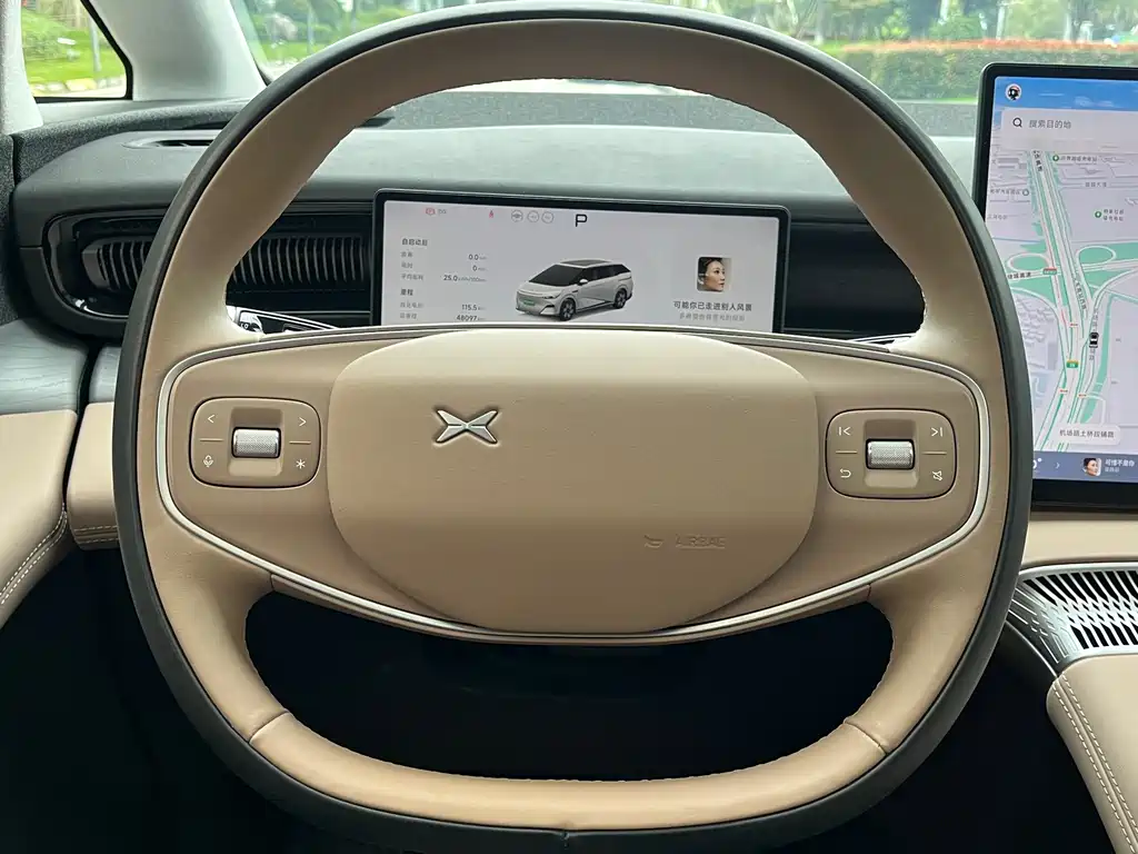 XPeng X9 — миниатюра 8