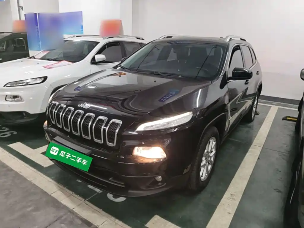 Jeep Cherokee — миниатюра 2