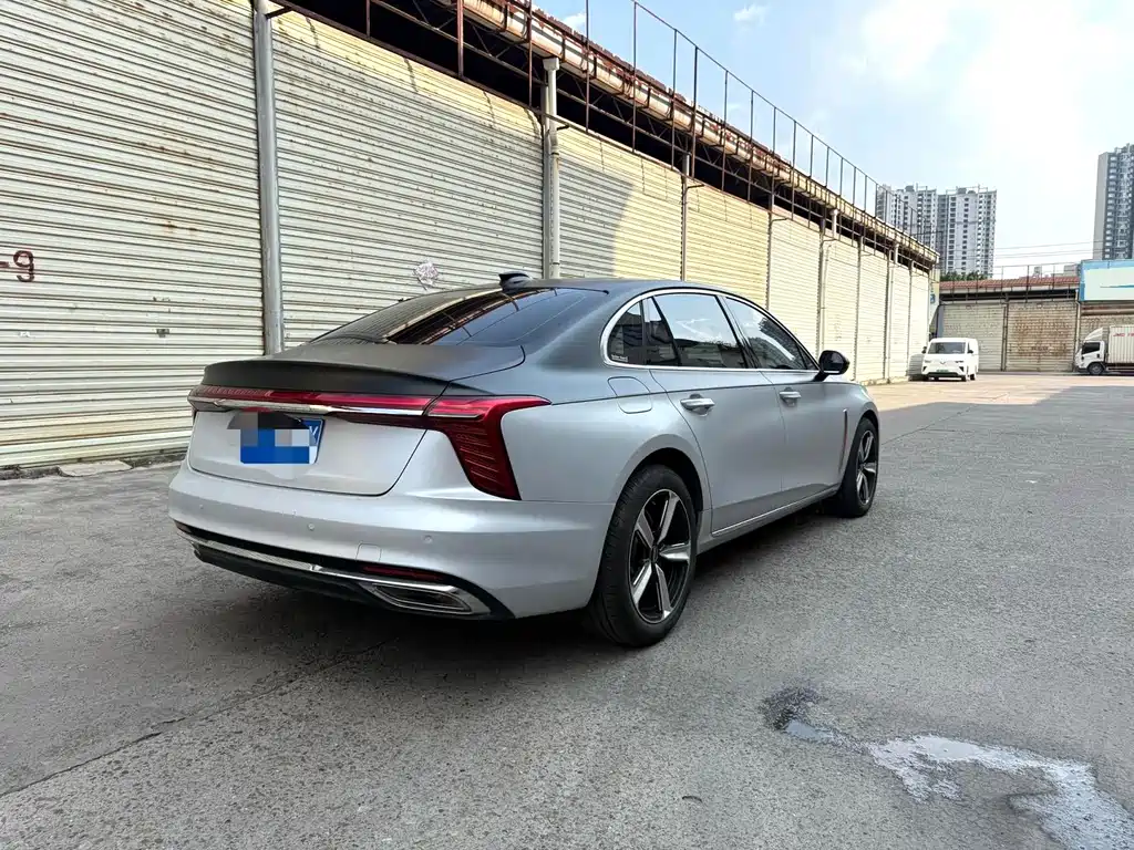 Hongqi Hongqi H5 — миниатюра 9