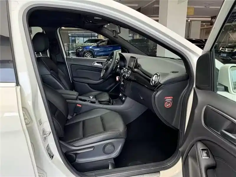 Mercedes-Benz B-Class — миниатюра 18