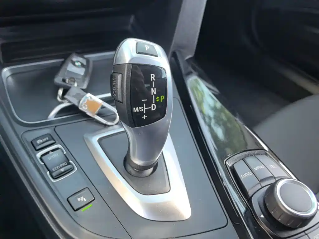 BMW 3 Series — миниатюра 14