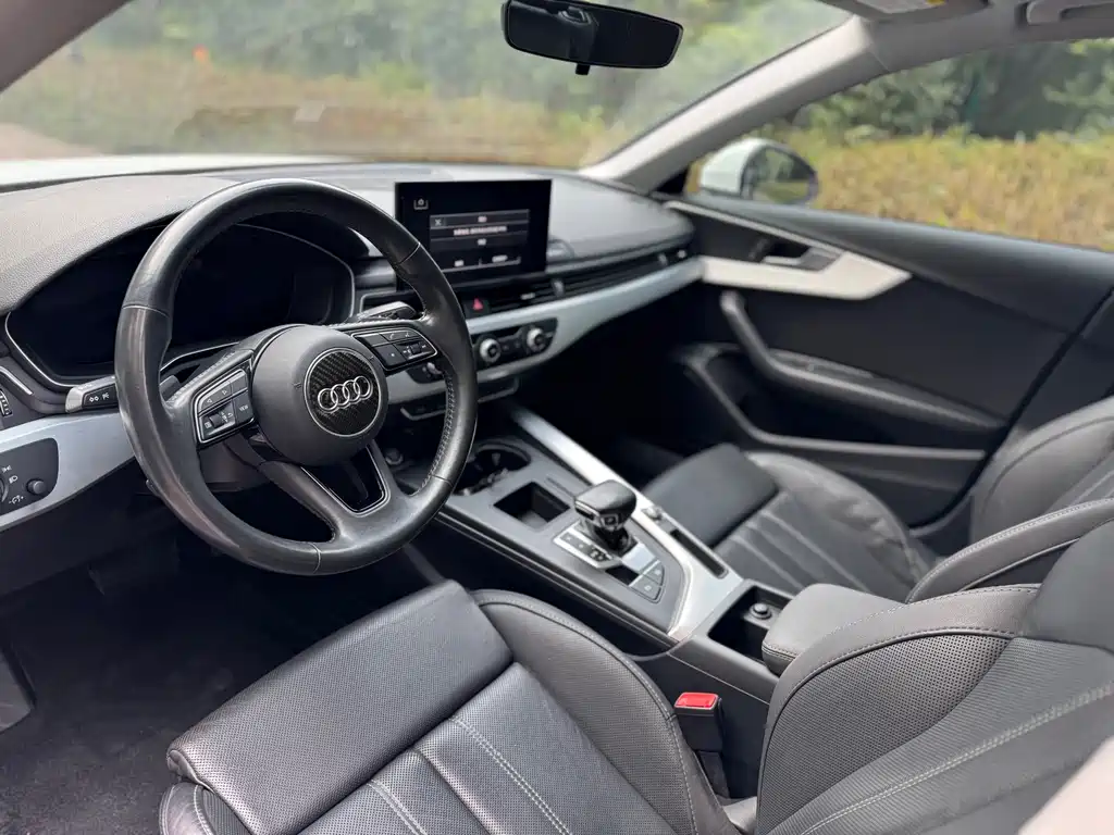 AUDI A4L