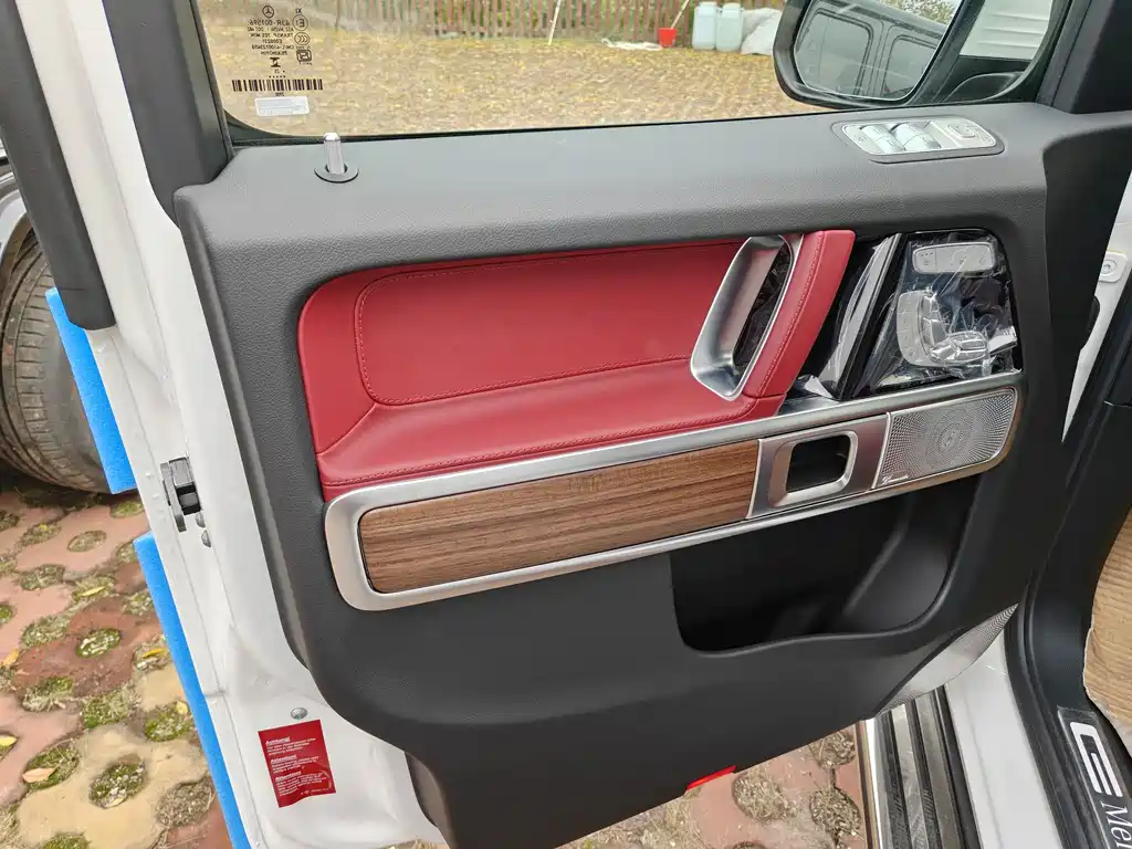 Mercedes-Benz G-Class — миниатюра 7