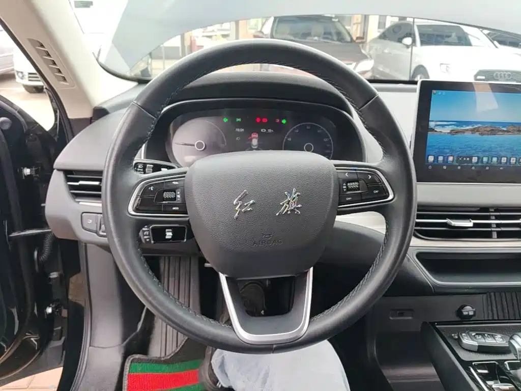 Hongqi Hongqi E-QM5 — миниатюра 11