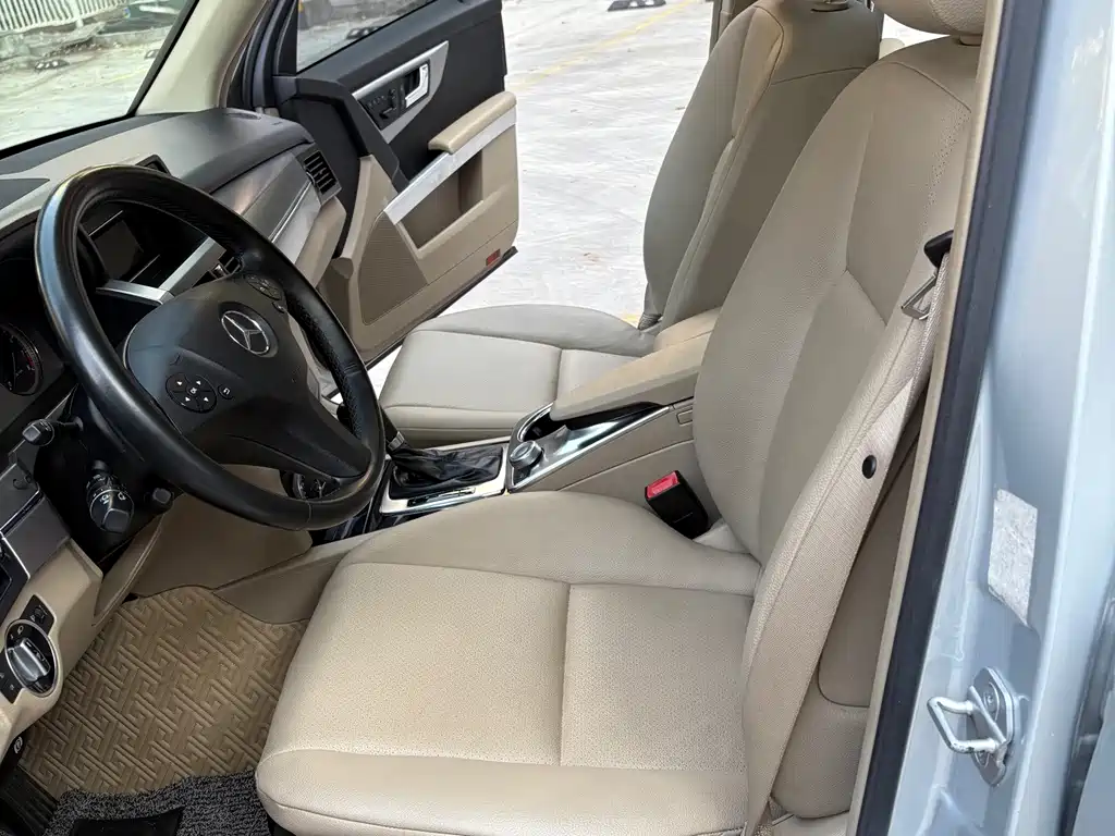 Mercedes-Benz GLK-Class (Import) — миниатюра 15