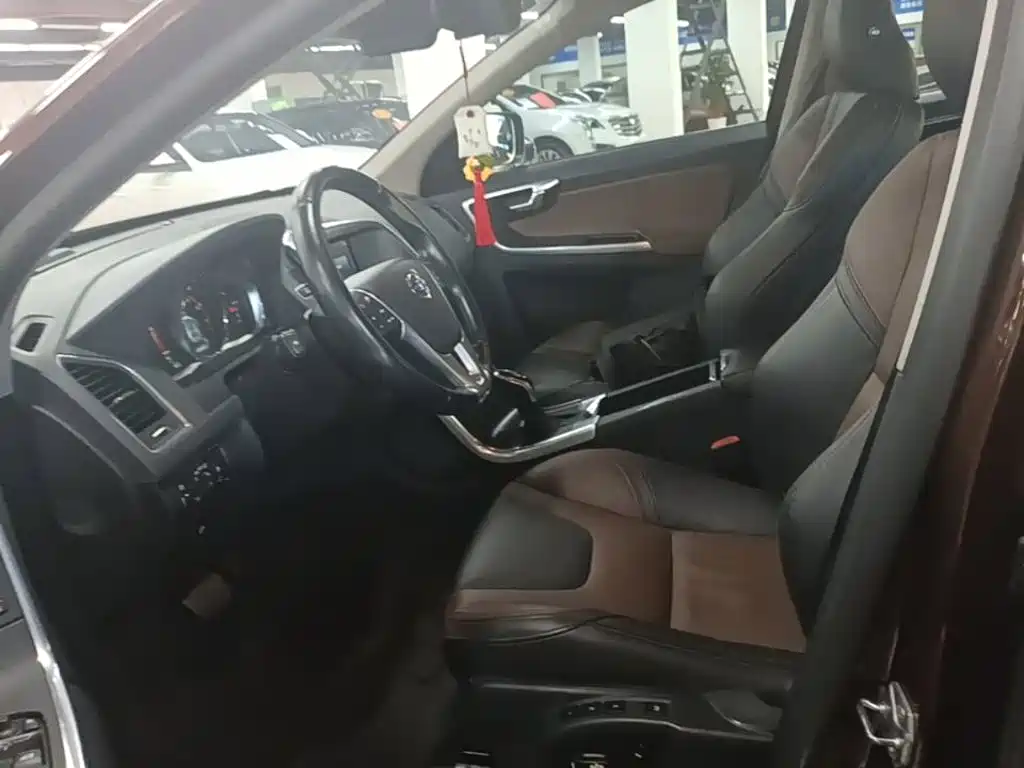 Volvo XC60 — миниатюра 15
