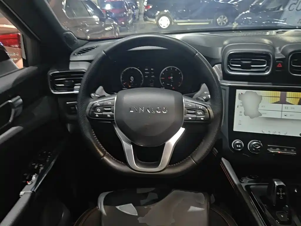 Lynk & Co 03 — миниатюра 11