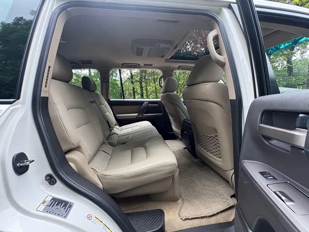 Toyota Land Cruiser — миниатюра 12