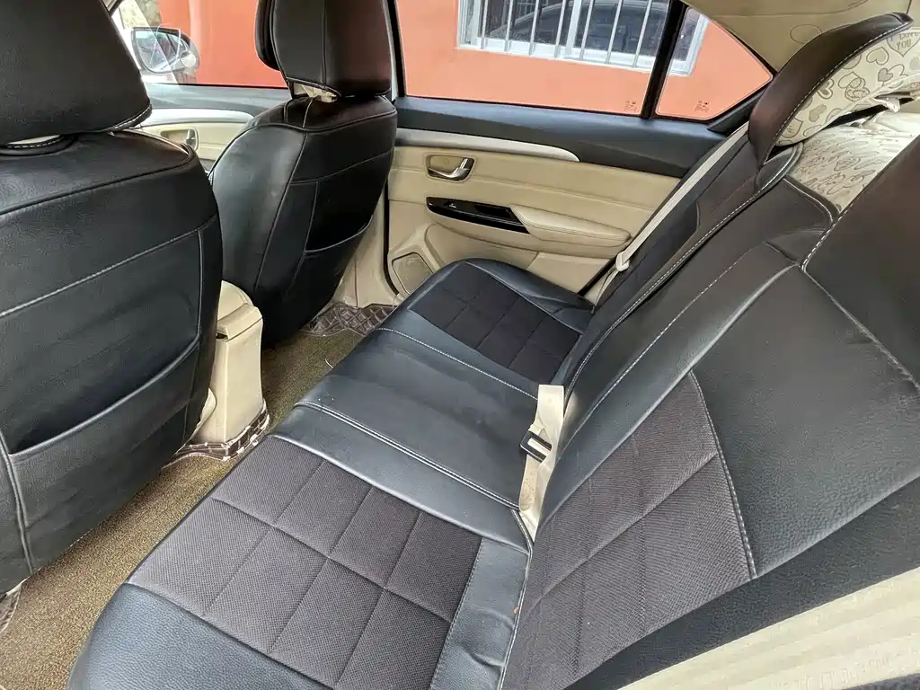 Great Wall Great Wall C30 — миниатюра 7