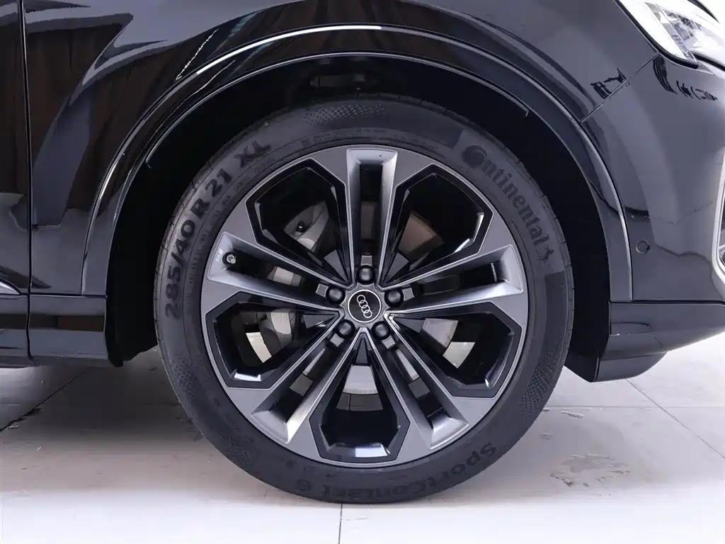 Audi Q7 2024 55 TFSI quattro S line Sport