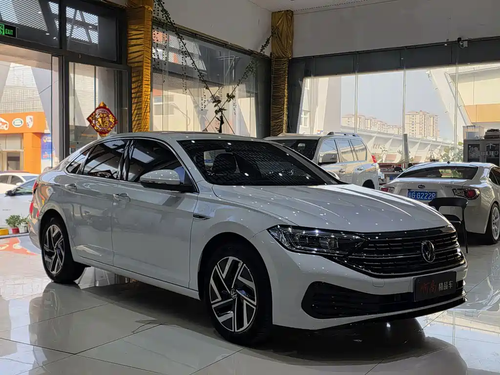 Volkswagen Sagitar — миниатюра 4