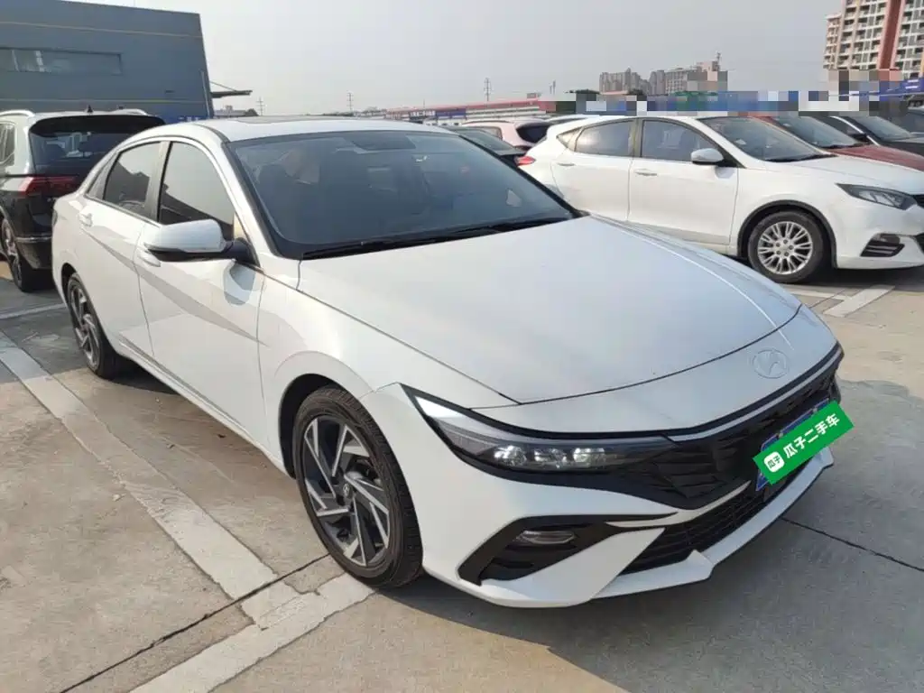 Hyundai Elantra — миниатюра 4
