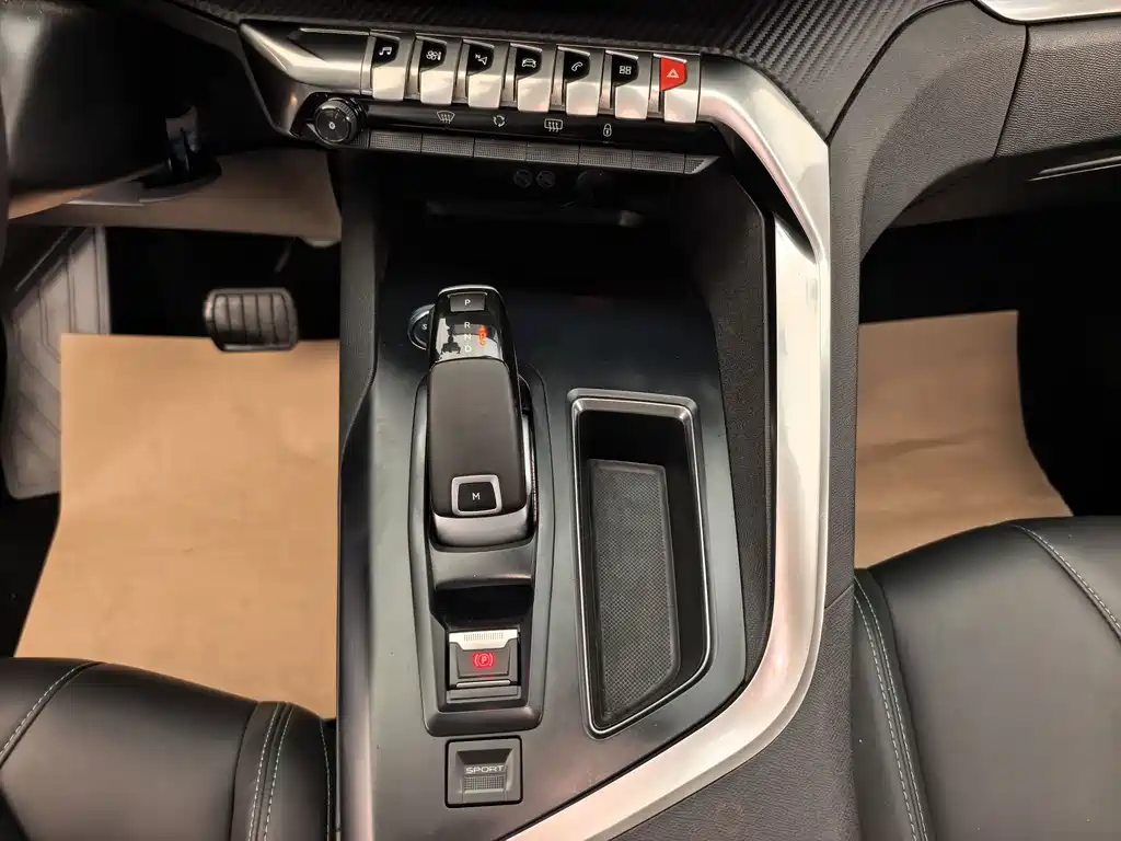 Peugeot 5008 — миниатюра 12