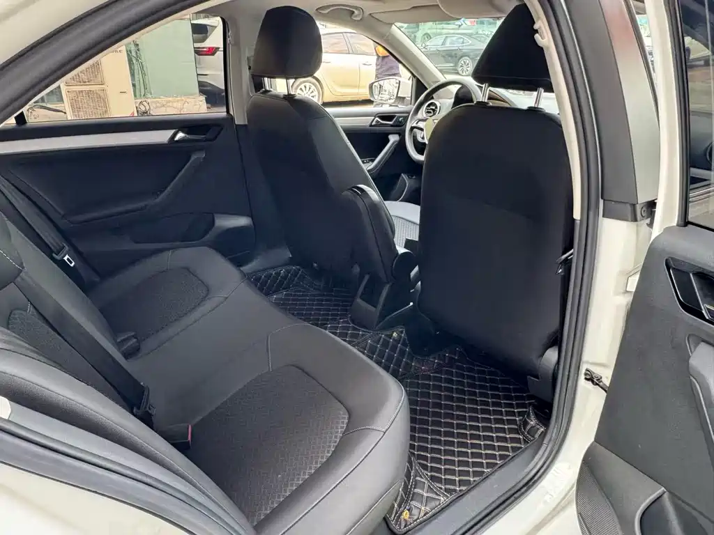 Jetta VA3 — миниатюра 8