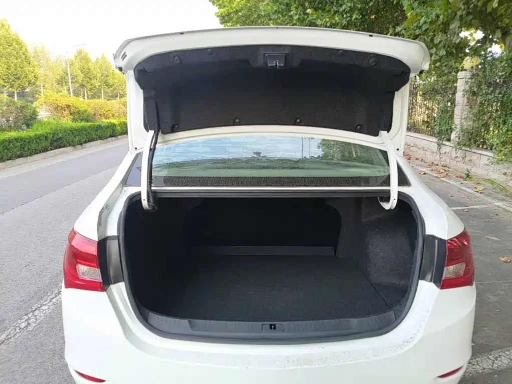 Buick Excelle — миниатюра 19