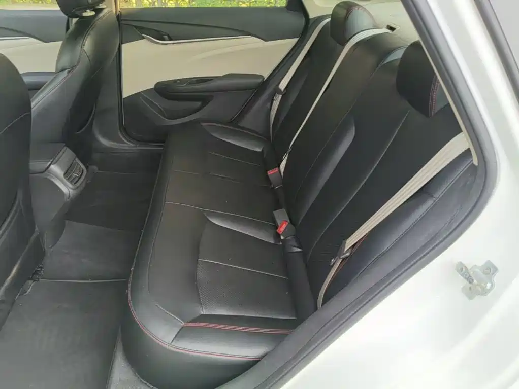 Buick Excelle — миниатюра 17