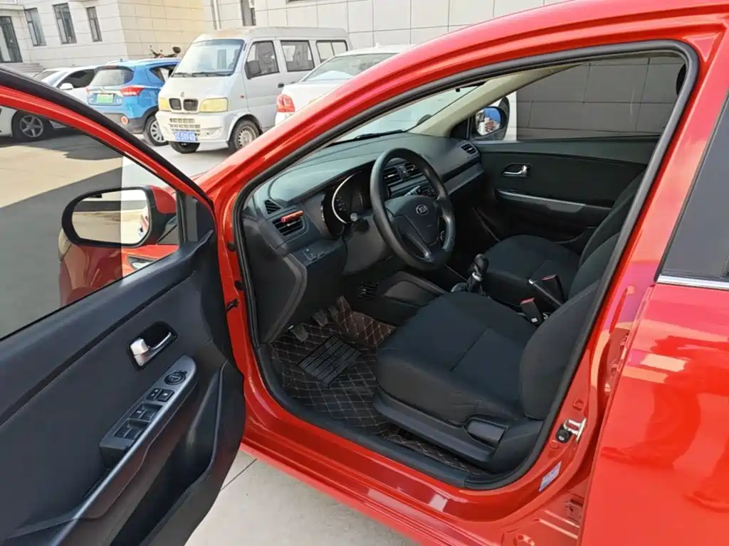 Kia K2 — миниатюра 16