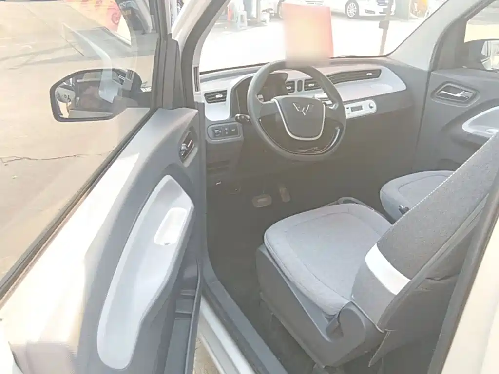 Wuling MINIEV — миниатюра 16