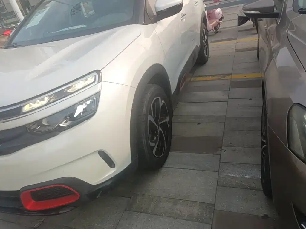 Citroen C5 AIRCROSS — миниатюра 23