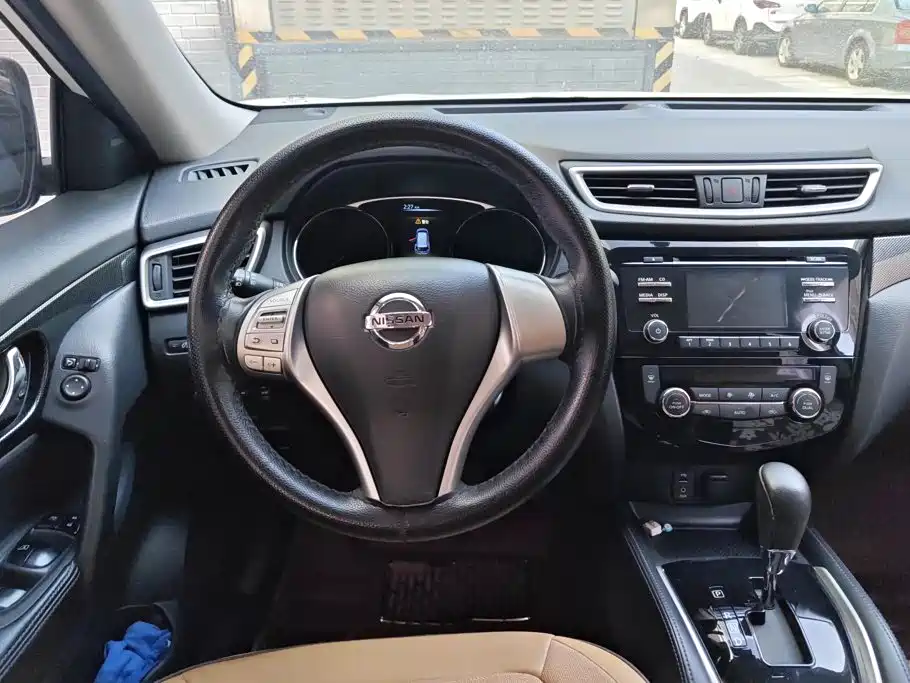 Nissan X-Trail — миниатюра 15