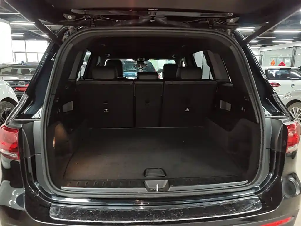 Mercedes-Benz GLB — миниатюра 19