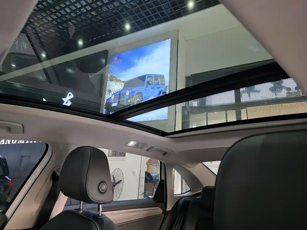 Volkswagen Sagitar — миниатюра 13