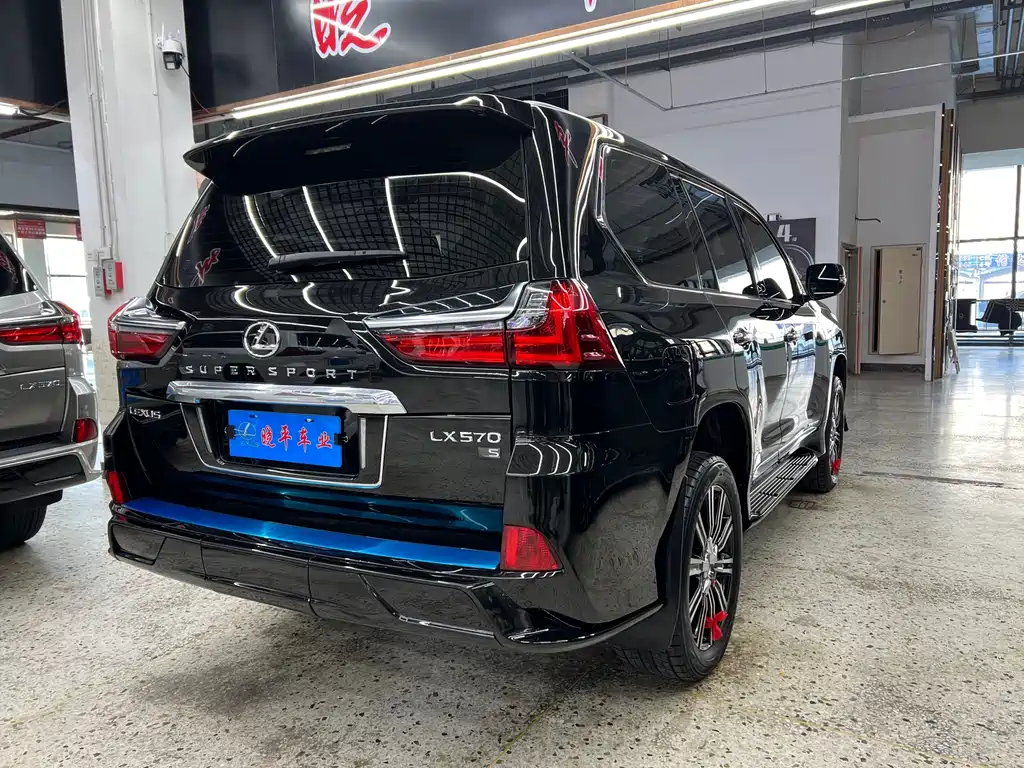 Lexus LX 2020 570