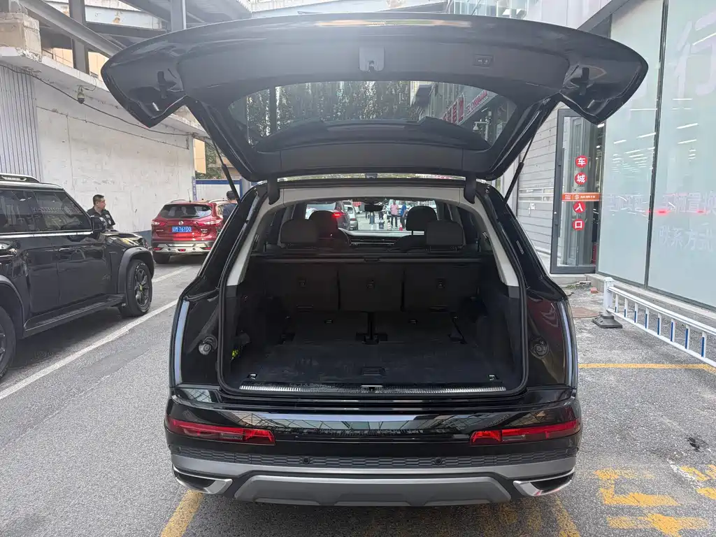 Audi Q7 — миниатюра 18