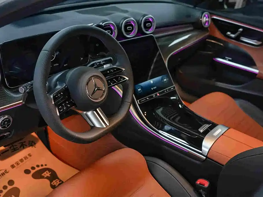 Mercedes-Benz C-Class — миниатюра 6