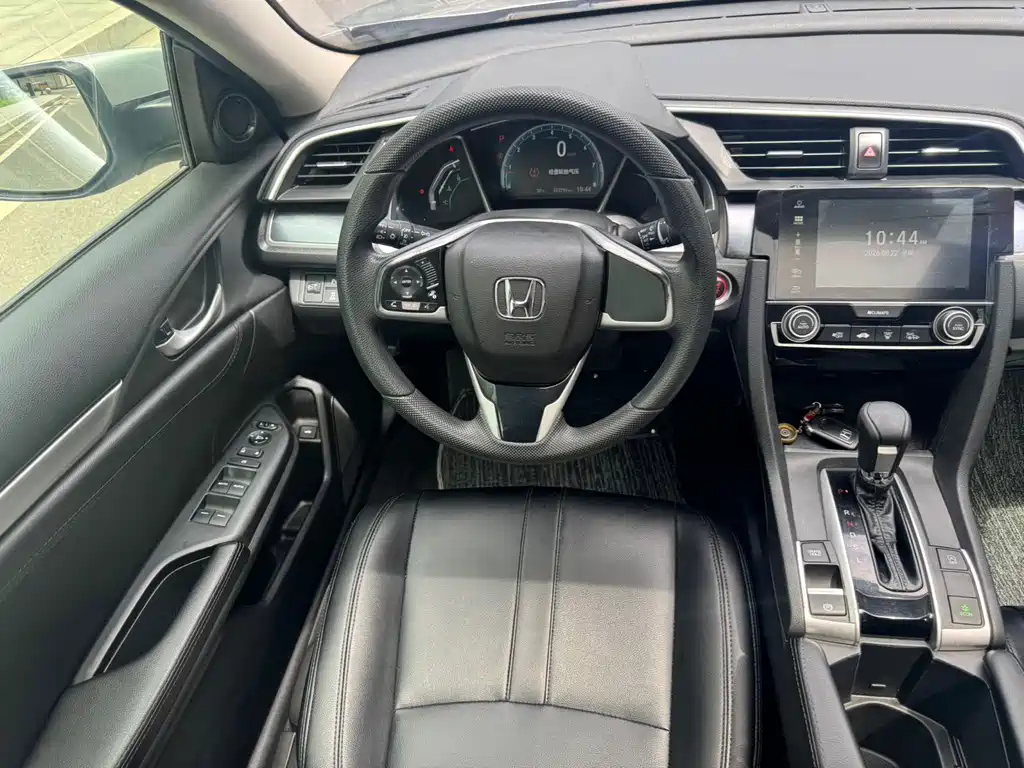 Honda Civic — миниатюра 13