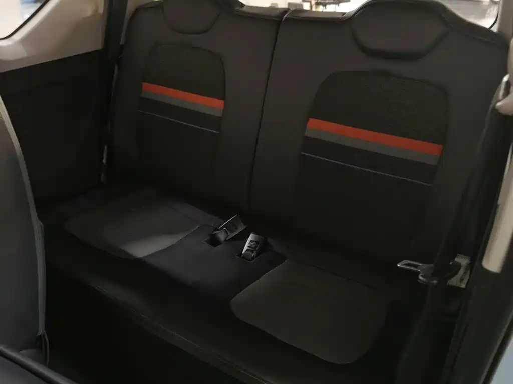 Wuling MINIEV — миниатюра 15