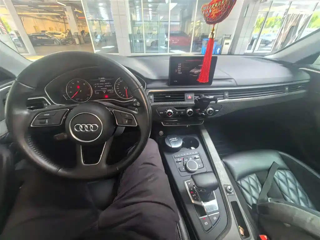 Audi A4L — миниатюра 7