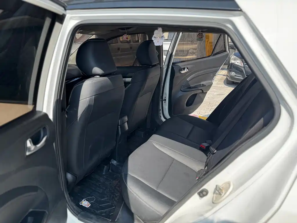 Kia KX1 — миниатюра 9