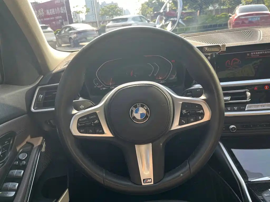 BMW 3 Series — миниатюра 21