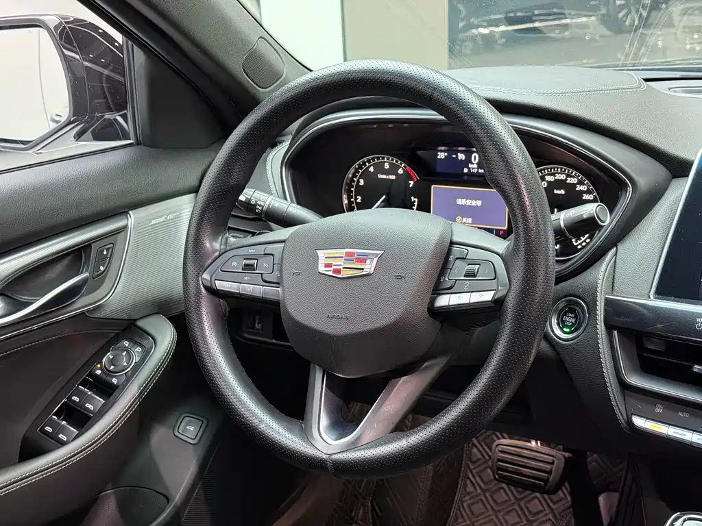 Cadillac CT5 — миниатюра 7