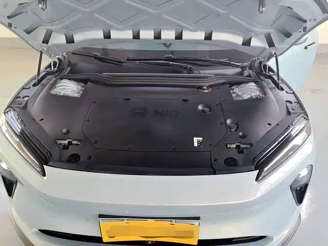 NIO NIO ET5