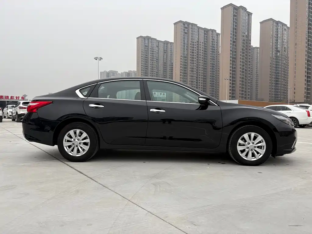 Nissan Teana — миниатюра 8