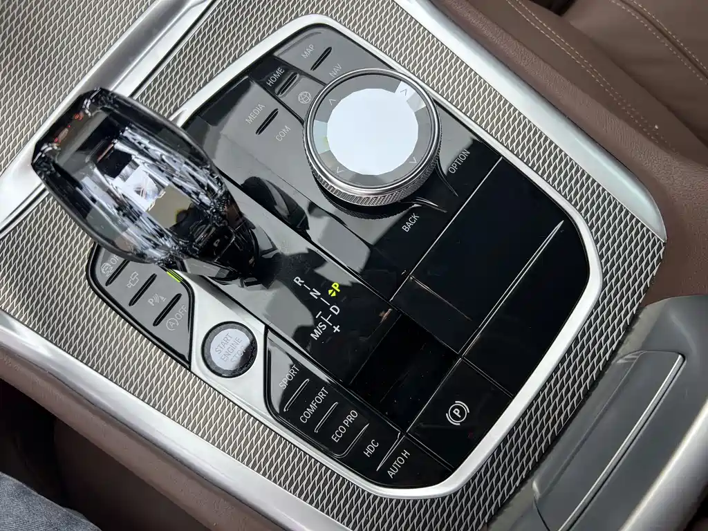 BMW X6 — миниатюра 13