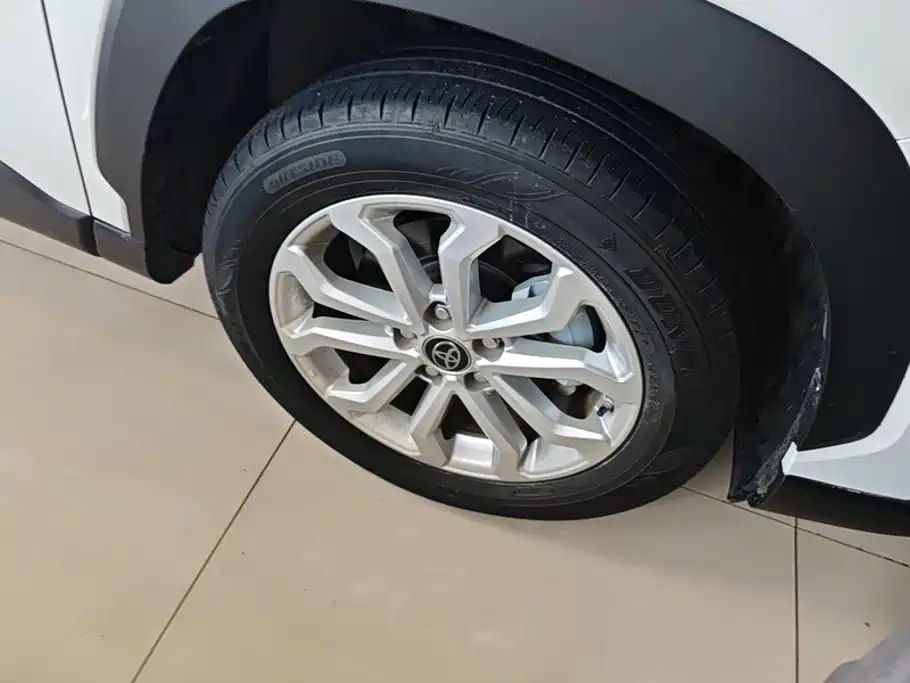Toyota Frontlander — миниатюра 6