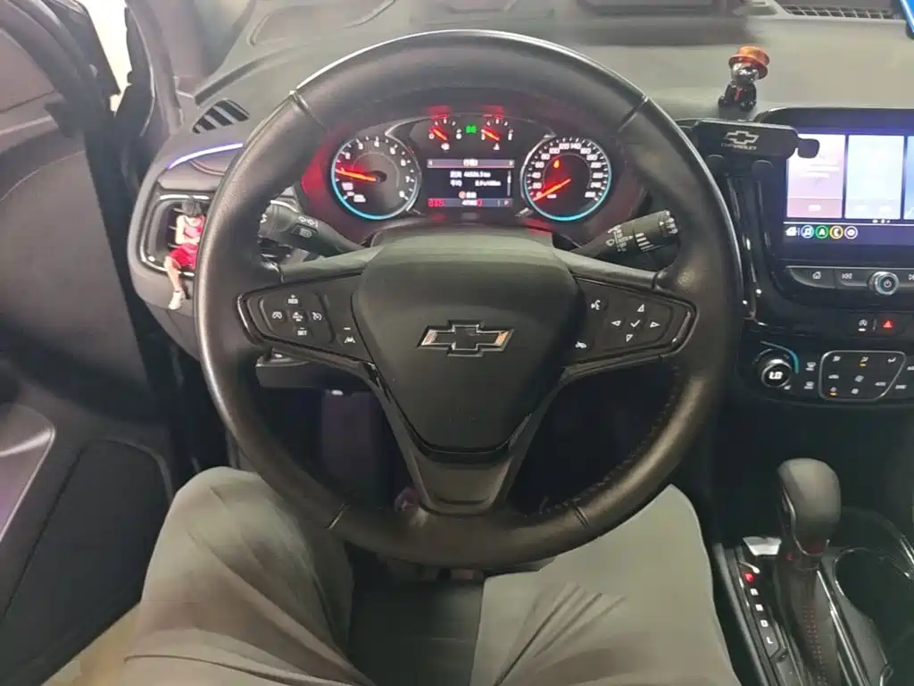 Chevrolet Equinox — миниатюра 11