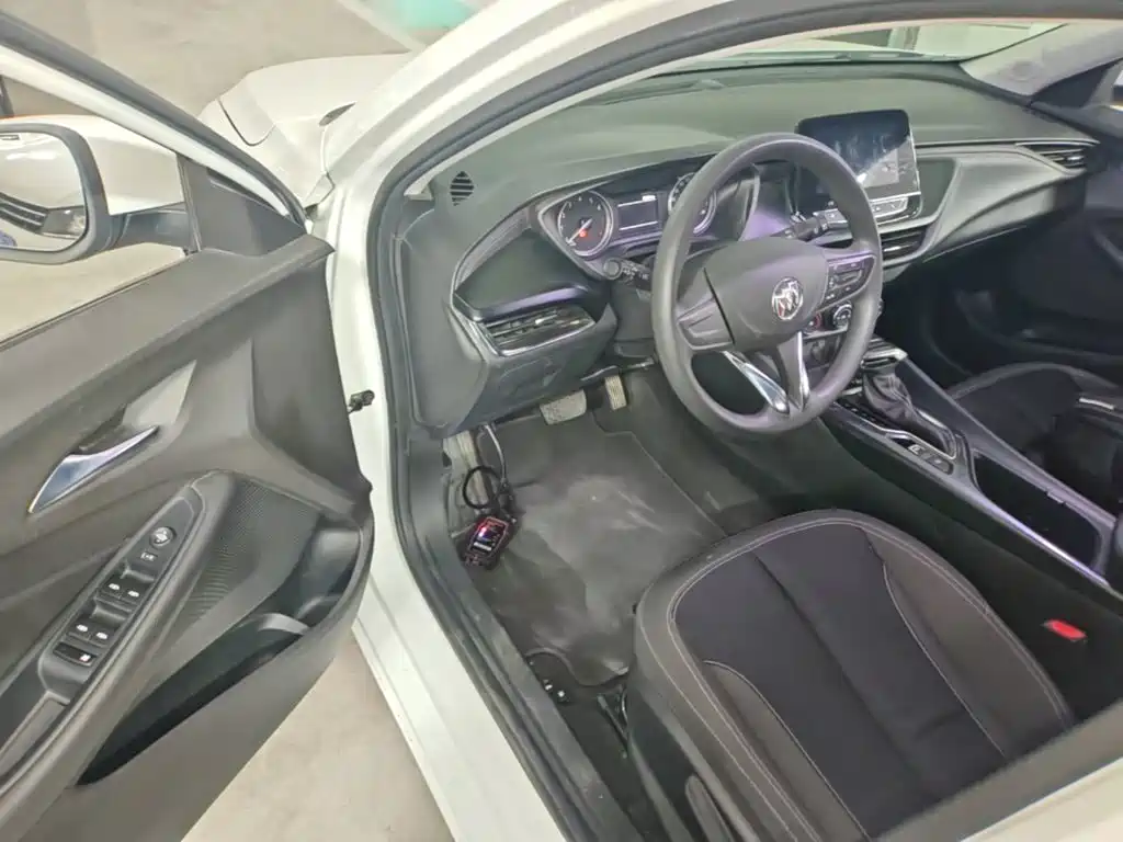 Buick Verano — миниатюра 16