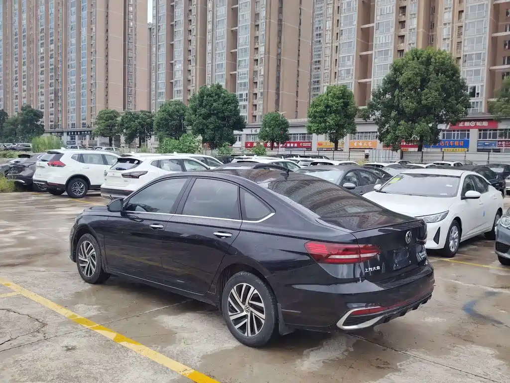 Volkswagen Lavida — миниатюра 9