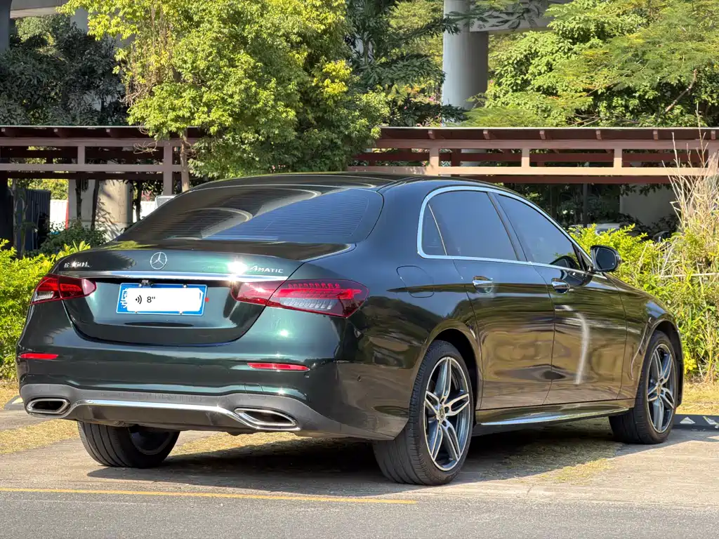 MERCEDES-BENZ E CLASS