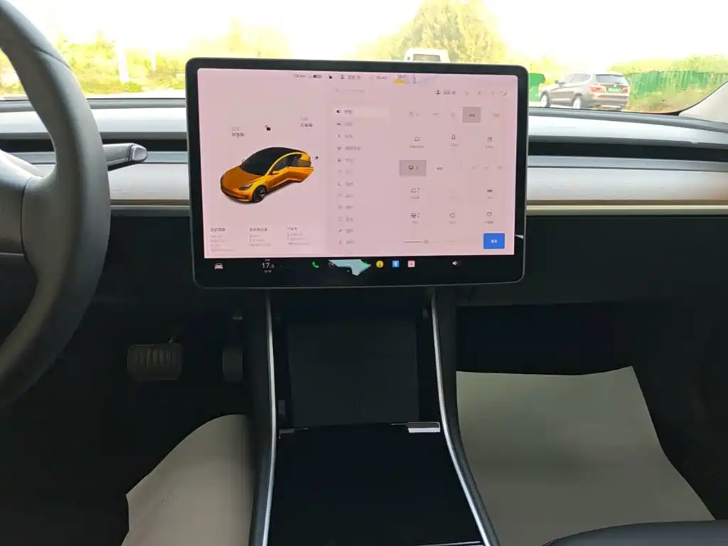 Tesla Model 3 — миниатюра 13