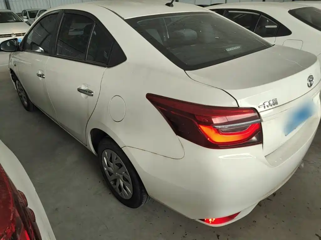 Toyota Vios — миниатюра 5