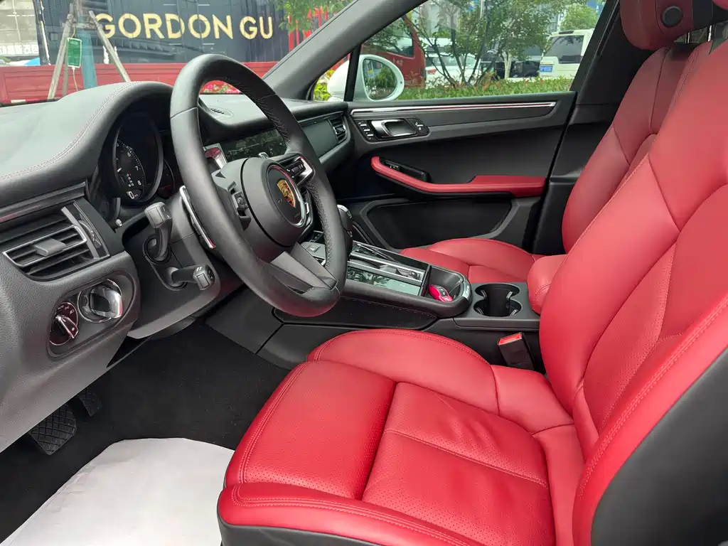 Porsche Macan — миниатюра 5