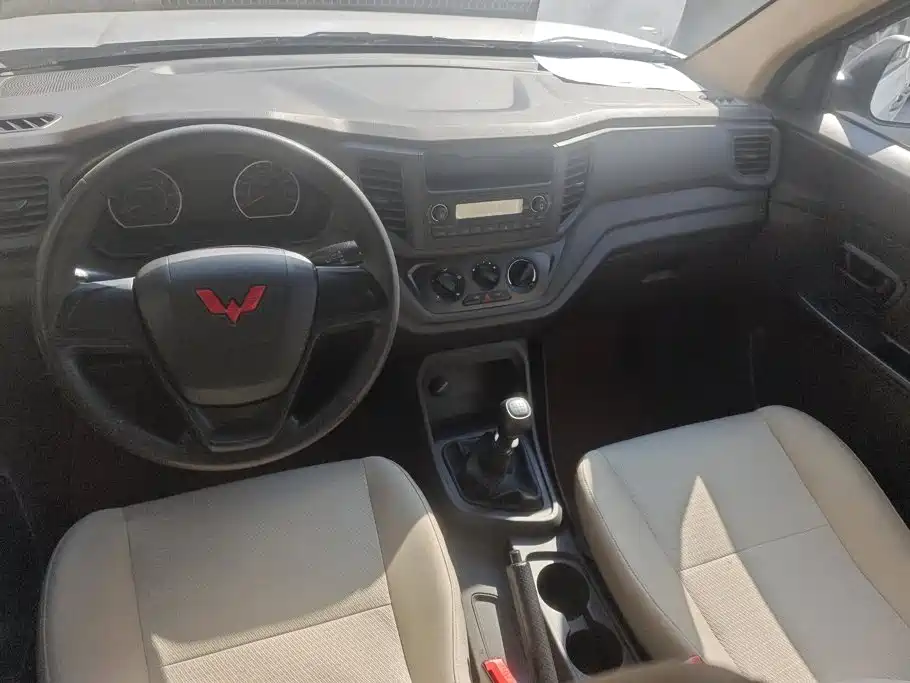 Wuling Hongguang V — миниатюра 12